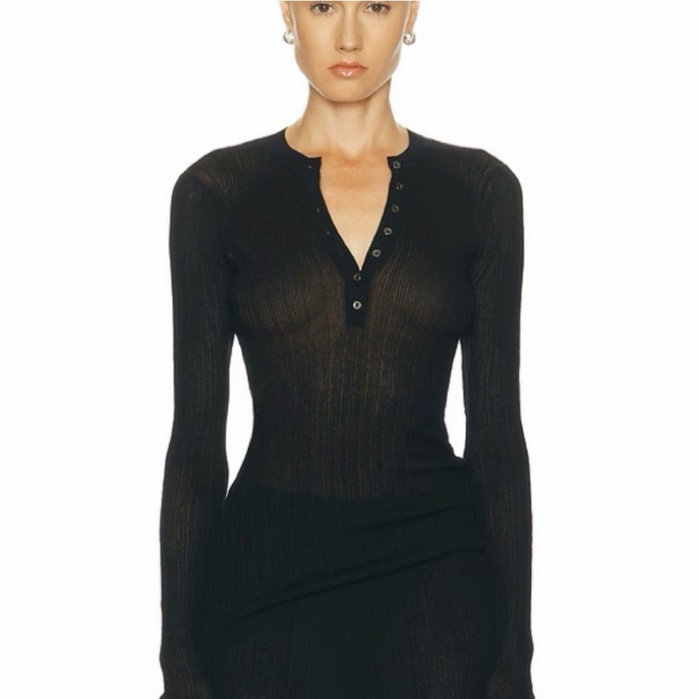SKIMS SHEER KNIT
LONG SLEEVE HENLEY Long sleeve top ONYX Medium - Picture 15 of 16
